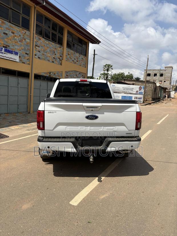 Ford F-150 2019 White · Photo 6