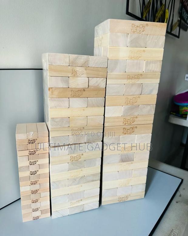 Jenga Giant Family Edition · Photo 2