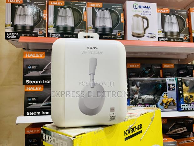Superior Noise Cancellation Sony Xm6 Head Set · Photo 1