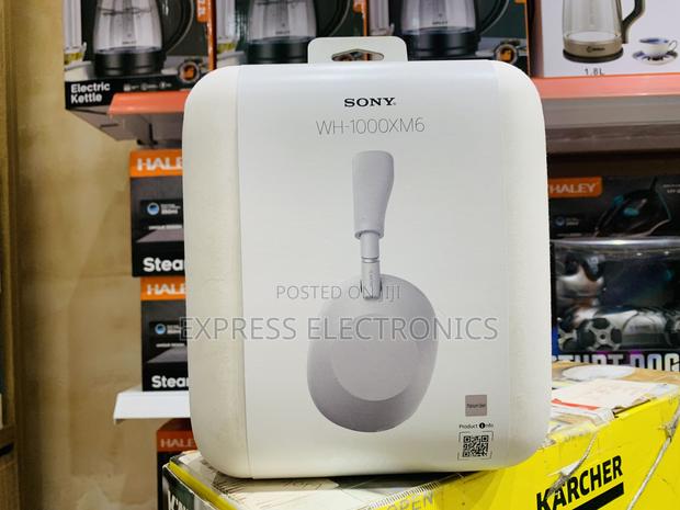 Designed for All Day Comfort Headset Sony Xm6 Head Set · Photo 1