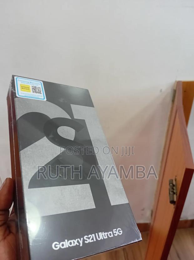New Samsung Galaxy S21 Ultra 5G 128 GB Black · Photo 2