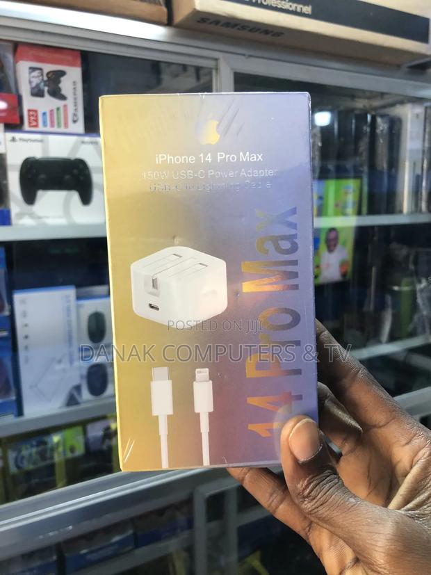 iPhone 14 Pro Max USB-C Power Adapter USB- C to Lightning Cable · Photo 1