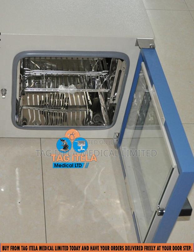 Lab Dry Oven (30ltrs) · Photo 1