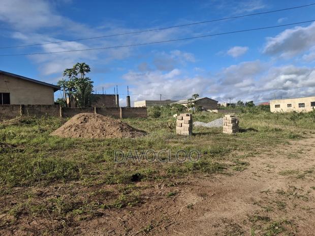 Develop Community in Akotsi · Photo 5