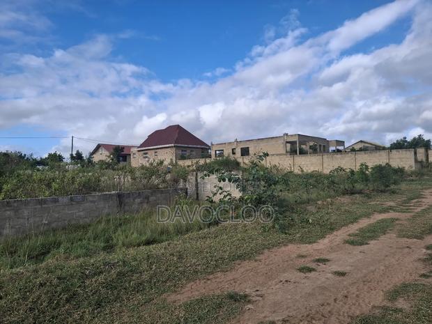 Develop Community in Akotsi · Photo 4