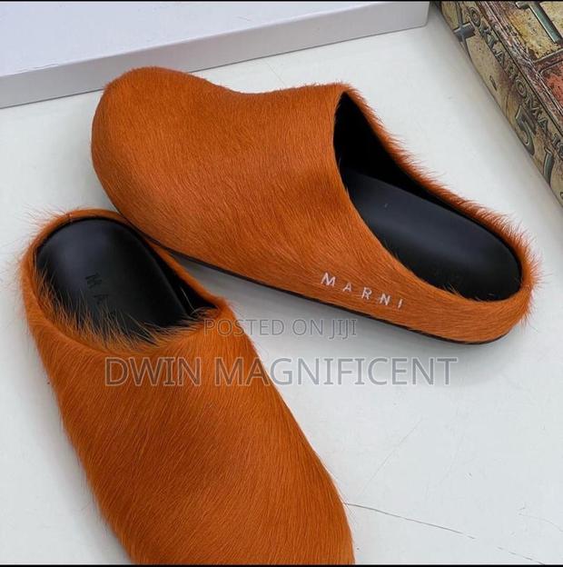 Marni Fussbett Sabot Calf-Hair Slippers · Photo 2