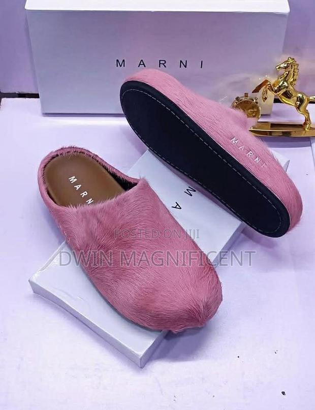 Marni Fussbett Sabot Calf-Hair Slippers · Photo 3