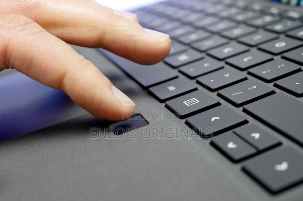 Microsoft Surface Pro 8, 9 , X & 11 Keyboard With Fingerprint Scanner · Photo 4