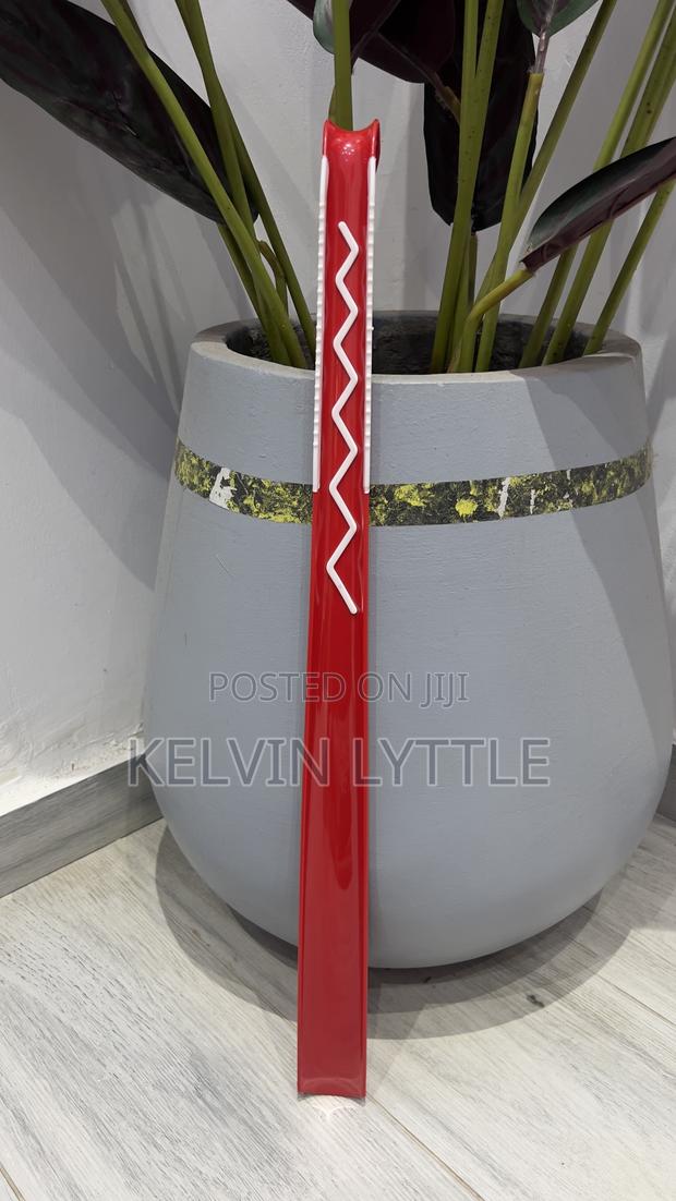 Shoe Horns (Long and Easy Fit ) · Photo 1
