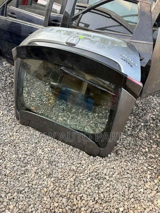 2016,2017,2018,2019,2020,2021 Boot for Honda Civic · Photo 1