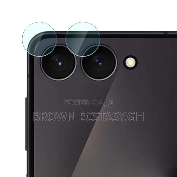 3 in 1 Screen Protector for Flip 5/6/7/8 · Photo 3