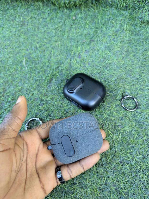 Samsung Galaxy Buds 3/ 3 Pro/ Buds 3 Fe Shock Proof Case · Photo 3