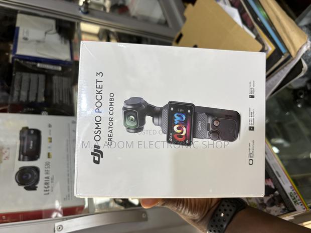 Dji Osmo Pocket 3 Creator Combo, Vlogging Cameras · Photo 1