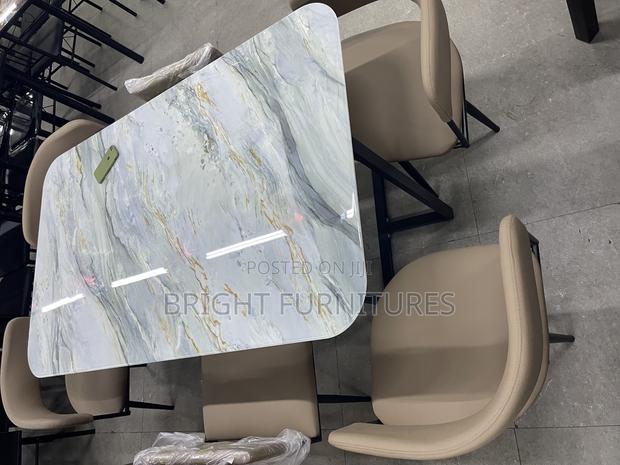 Quality 6 Seater Marble Dining Table · Photo 5