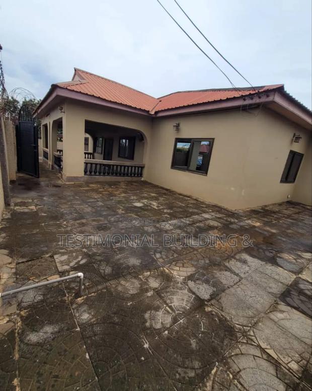6bdrm House in Testimonial Building, Adenta for sale · Photo 1