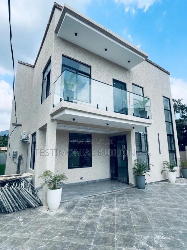 4bdrm House in Testimonial Building, School Junction for sale · Photo 1