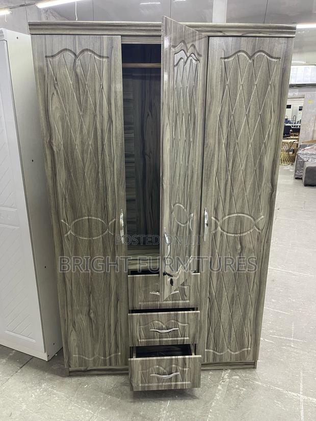 Imported Three in One Wooden Wardrobe(3in1) · Photo 2