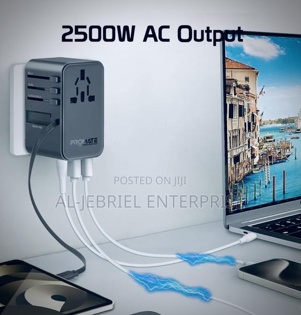 Promate 70 Watts Travel Adapter · Photo 2