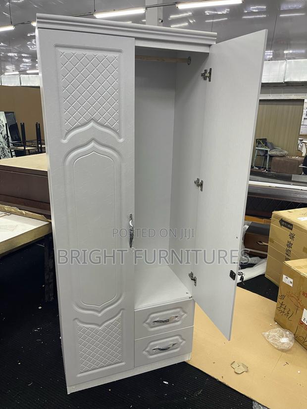 2 Doors Wooden Wardrobe · Photo 3