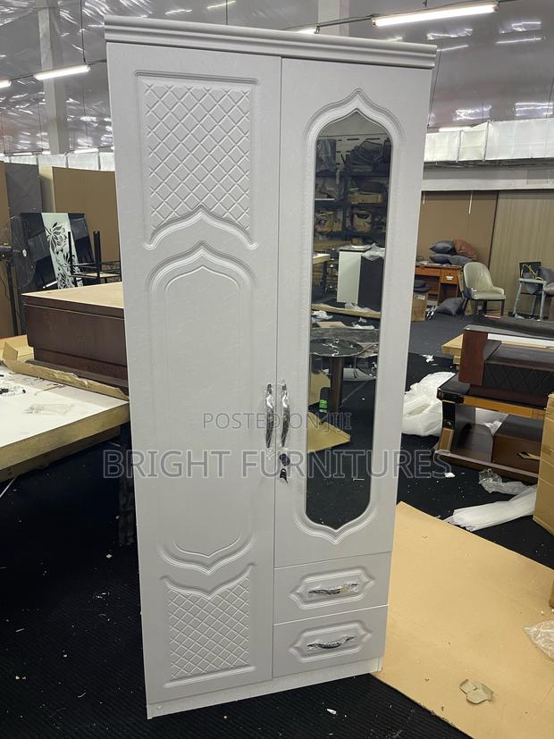 2 Doors Wooden Wardrobe · Photo 1