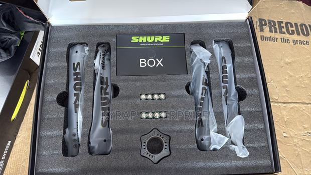 Shure SLX-D42q 4 in 1 · Photo 2