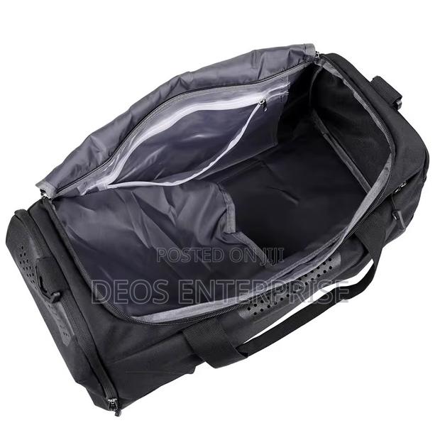 Quality Nylon Traveling Bag for Sport Activities · Photo 1