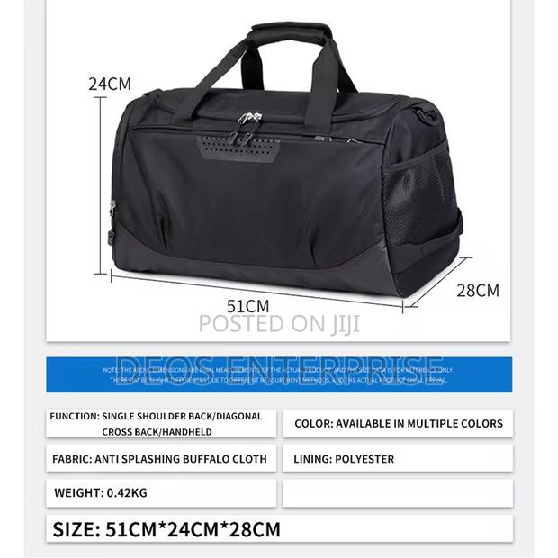 High Quality Waterproof Sport Bag for Travel Purposes · Photo 1
