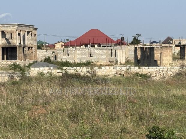 2 Plots of Fenced Land in a Gated Community in Malejor for Sale · Photo 2