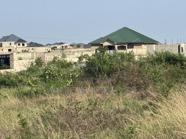 2 Plots of Fenced Land in a Gated Community in Malejor for Sale · Photo 3