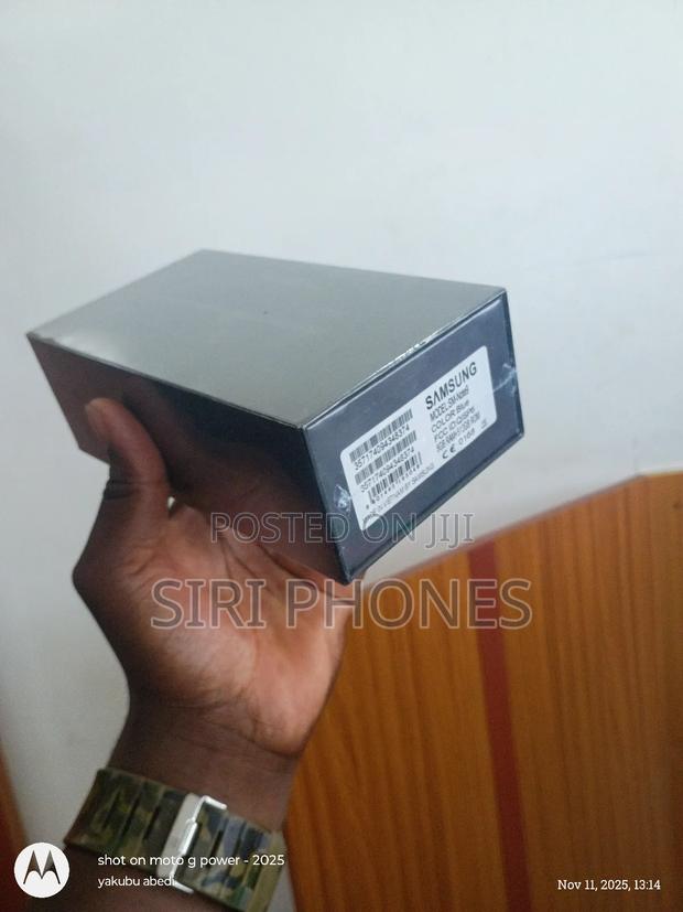 New Samsung Galaxy Note 9 128 GB Black · Photo 2