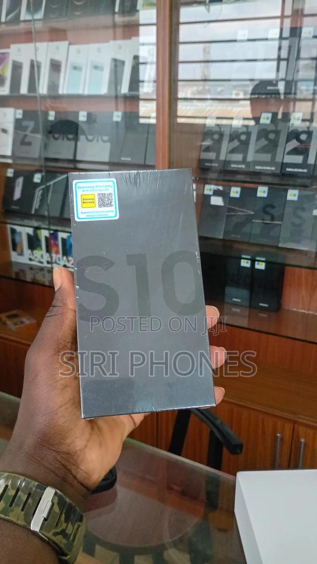 New Samsung Galaxy S10 Plus 512 GB Black · Photo 1