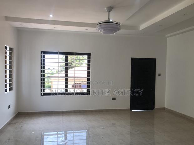 4bdrm Duplex in Oyarifa Estates, Accra Metropolitan for sale · Photo 4