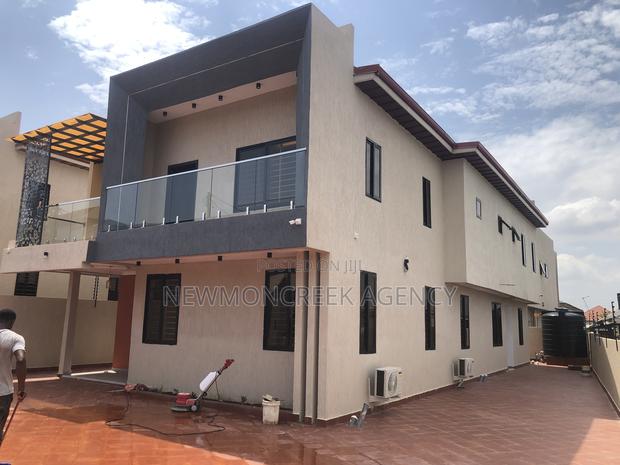 4bdrm Duplex in Oyarifa Estates, Accra Metropolitan for sale · Photo 8