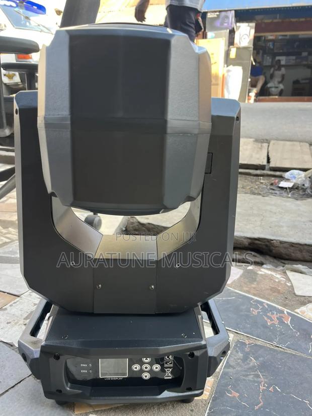 Beam 300 Moving Head Stage Light · Photo 4