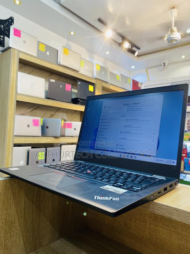 Laptop Lenovo ThinkPad L13 Yoga 8GB Intel Core I5 SSD 256GB · Photo 3