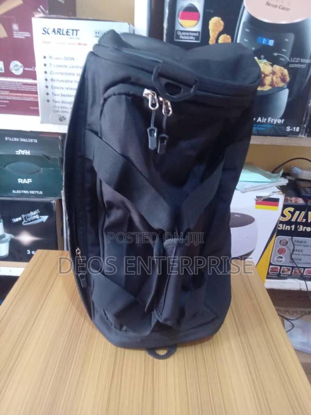 Duffel Storage Waterproof Nylon Bag · Photo 1