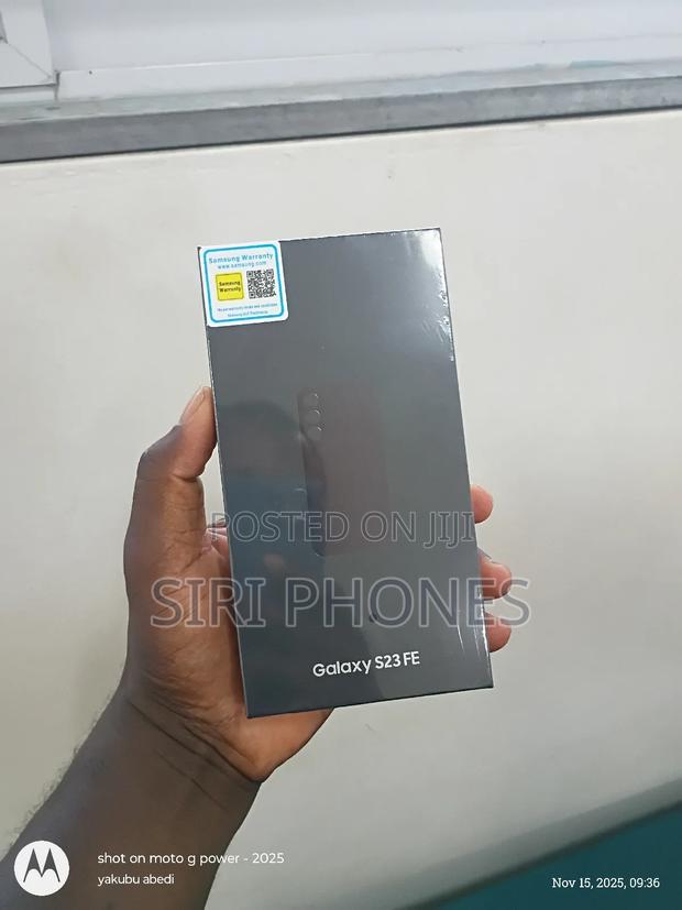 New Samsung Galaxy S23 FE 128 GB Black · Photo 2
