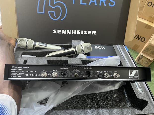 Professional Uhf Dual SKM 9000 Wireless Microphone System Wireless · Photo 2