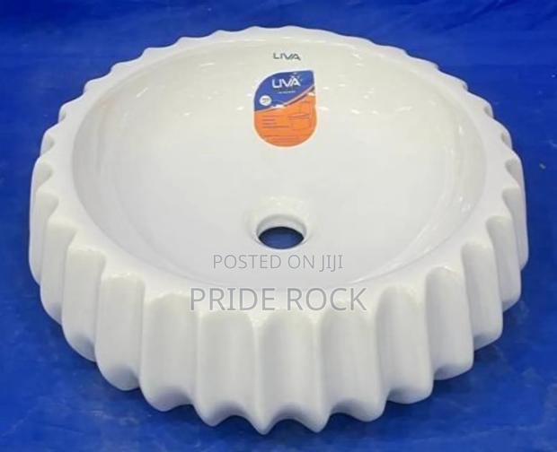 Counter Top Basin · Photo 1