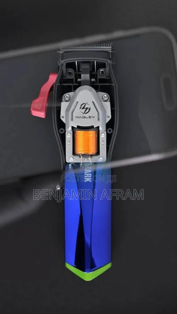 Maglev Motor Rechargeable Hair Clippers Ng-9009 · Photo 2