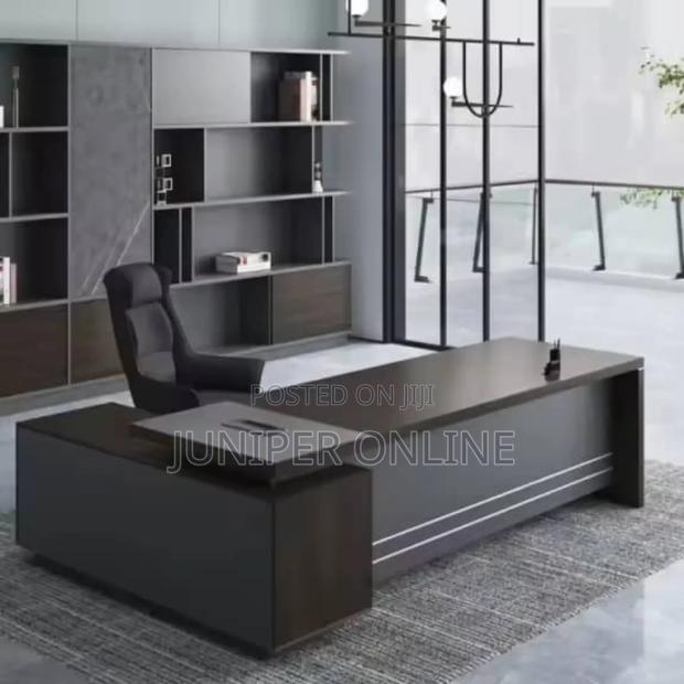 Office Desk Superior Hurd · Photo 1