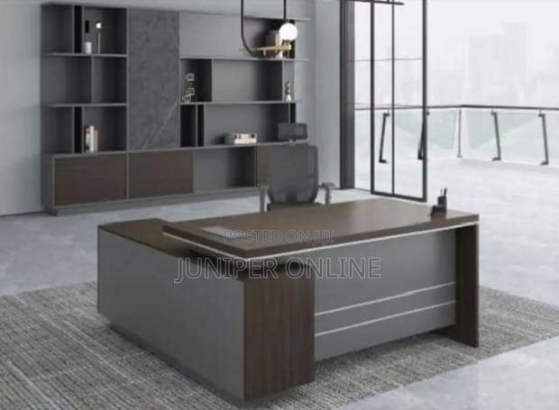 Office Desk Krewt Burn · Photo 1