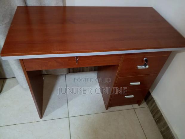 Office Desk Vear Arunu · Photo 2