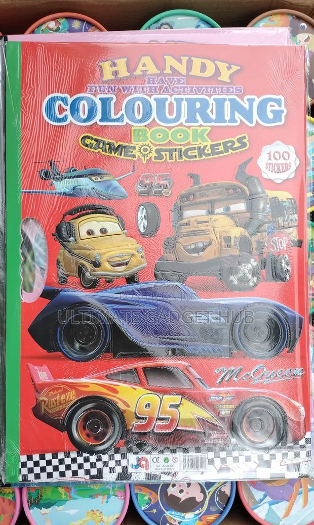 Handy Colouring Book With 100 Stickers · Photo 8