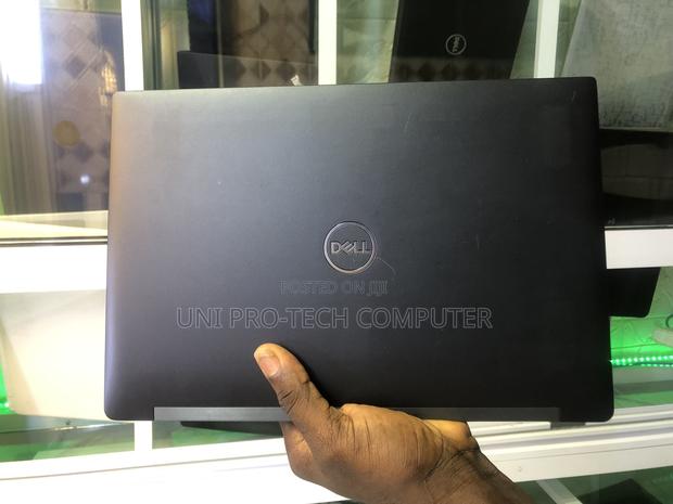 Laptop Dell Latitude 7390 8GB Intel Core I7 SSD 256GB · Photo 2