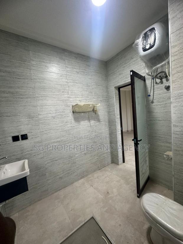 2bdrm Apartment in Manet,Spintex for rent · Photo 8