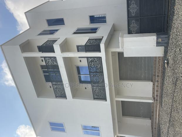 2bdrm Apartment in Lashibi, Sakumono for rent · Photo 2