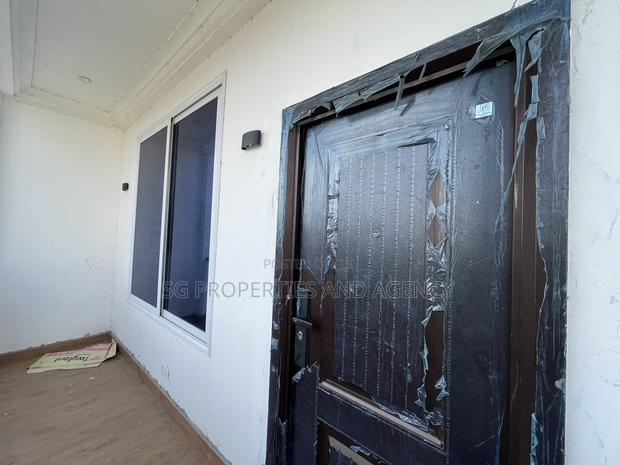 2bdrm Apartment in Lashibi, Sakumono for rent · Photo 3