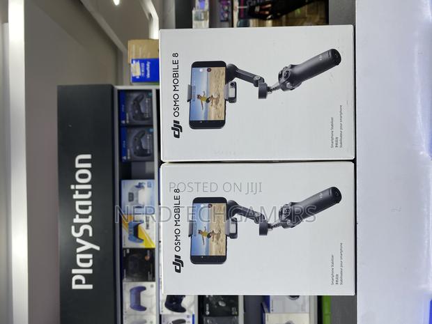 Dji Osmo Mobile 8 Gimbal Stabilizer for Phone, Native Tracking · Photo 1