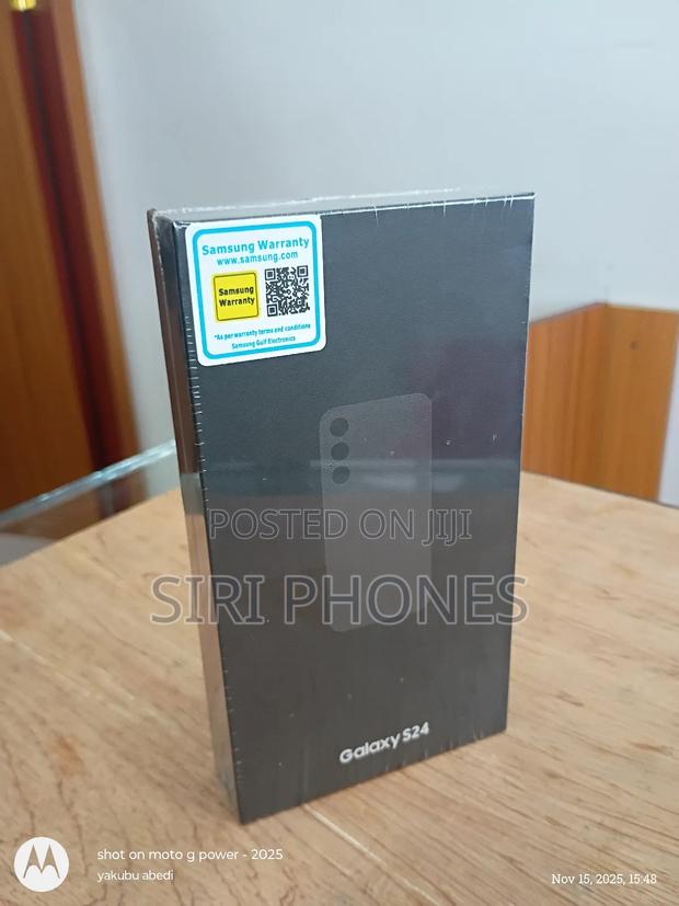 New Samsung Galaxy S24 256 GB Black · Photo 3